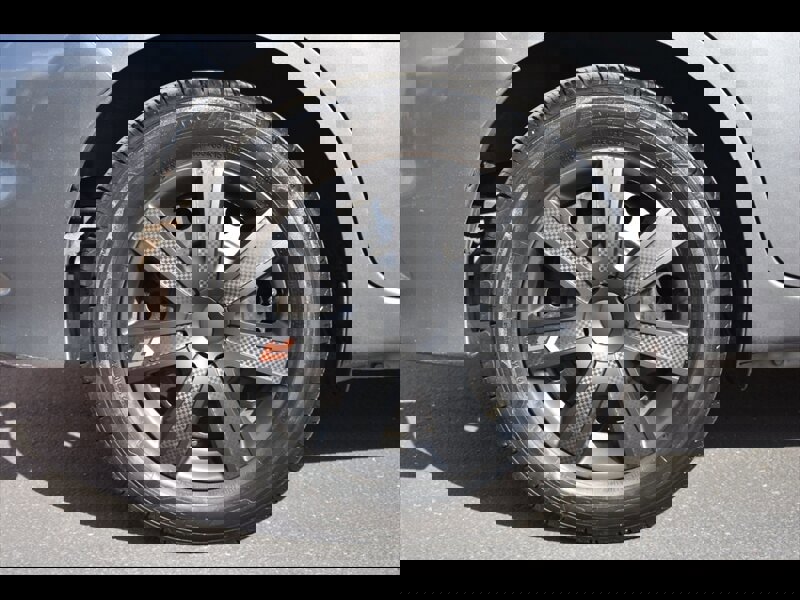 Used 2019 Nissan Versa Note SV image 37