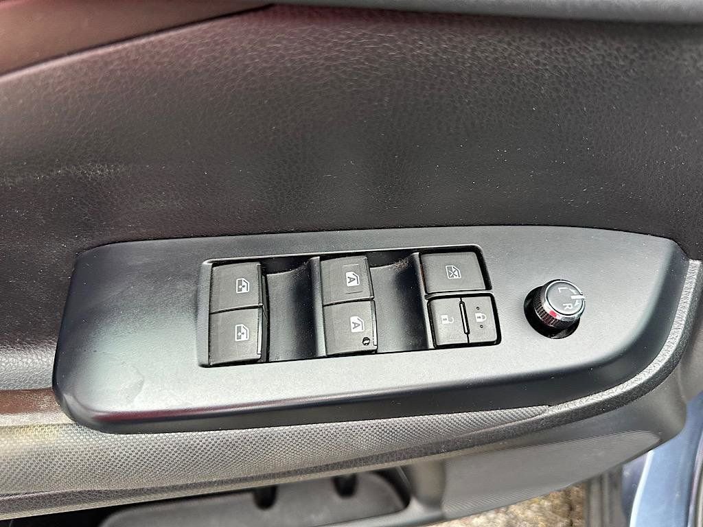 Certified 2018 Toyota Highlander LE image 15