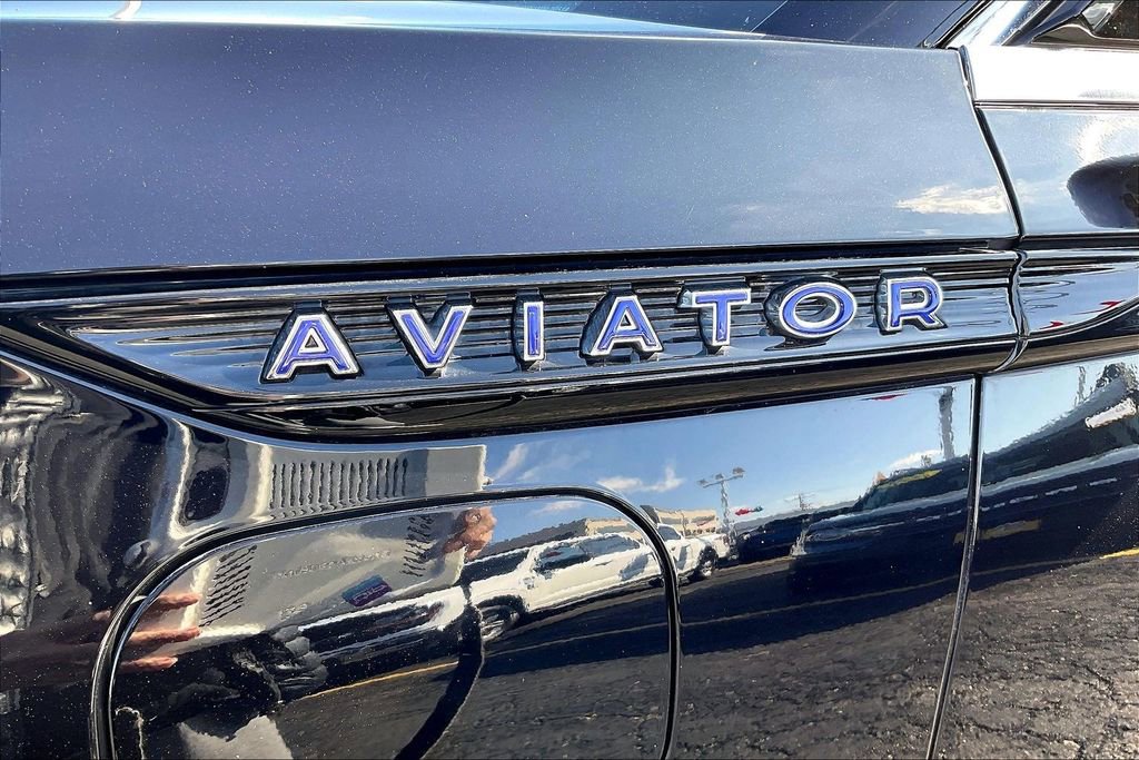 Used 2021 Lincoln Aviator Grand Touring AWD/4WD image 31