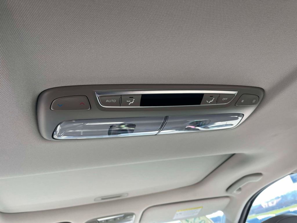 Used 2022 Kia Telluride EX w/ Towing Package image 5