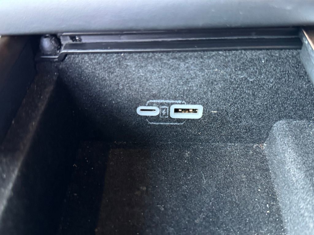 Used 2024 Jeep Grand Wagoneer L Base image 27