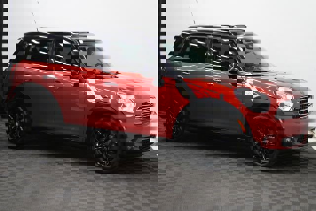 Used 2016 MINI Cooper Countryman FWD image 1