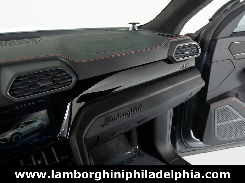 Used 2024 Lamborghini Urus S AWD/4WD image 30