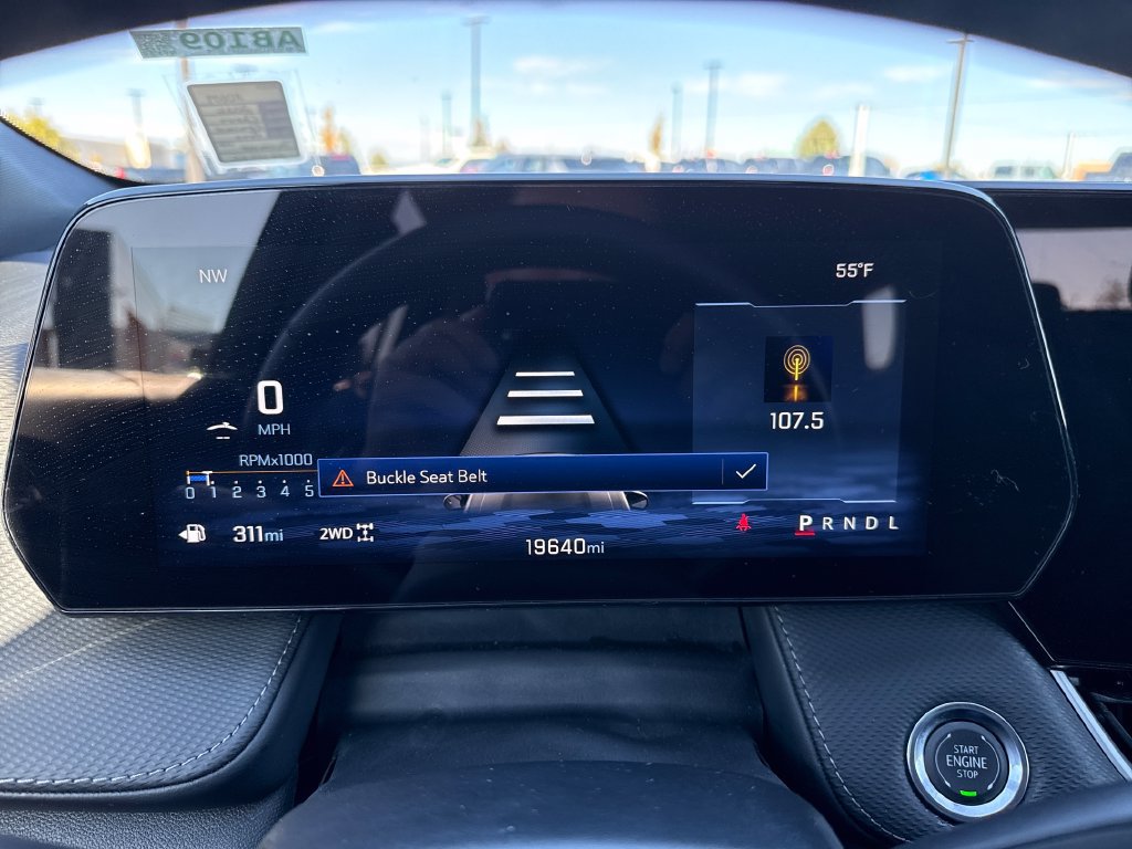 Used 2026 Chevrolet Equinox LT AWD/4WD image 16