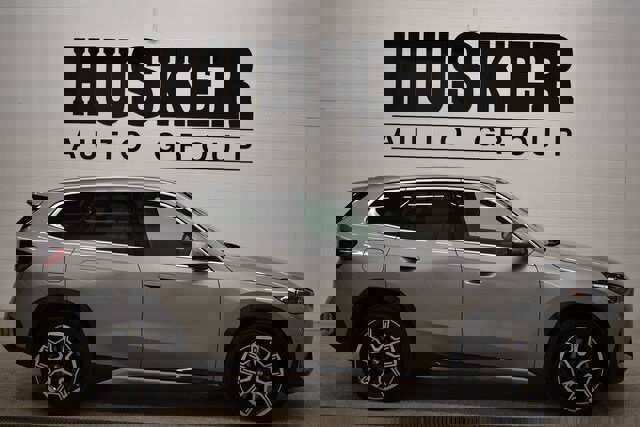 Used 2025 BMW X1 xDrive28i image 2