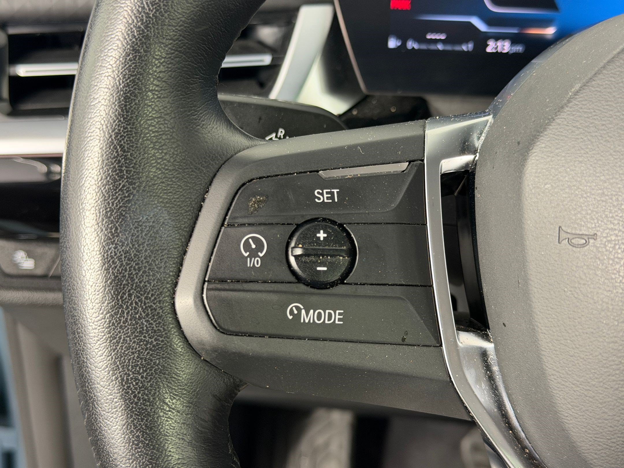 Used 2025 BMW X2 xDrive28i AWD/4WD image 16