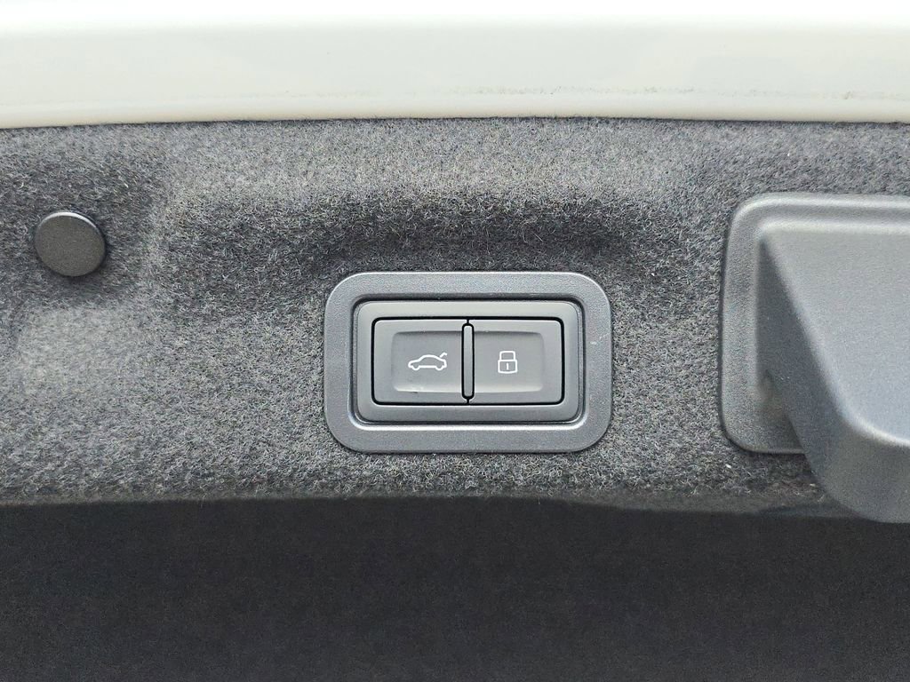 New 2026 Audi A6 Premium Plus image 13