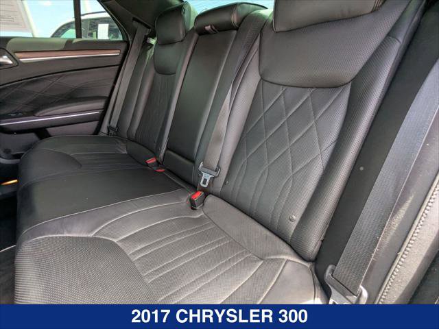 Used 2017 Chrysler 300 C Platinum w/ Safetytec Plus Group AWD/4WD image 21