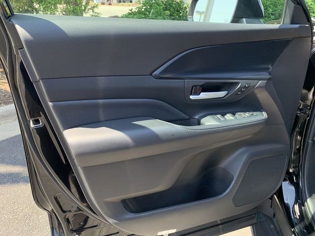 Used 2024 Toyota Grand Highlander AWD Hybrid image 17