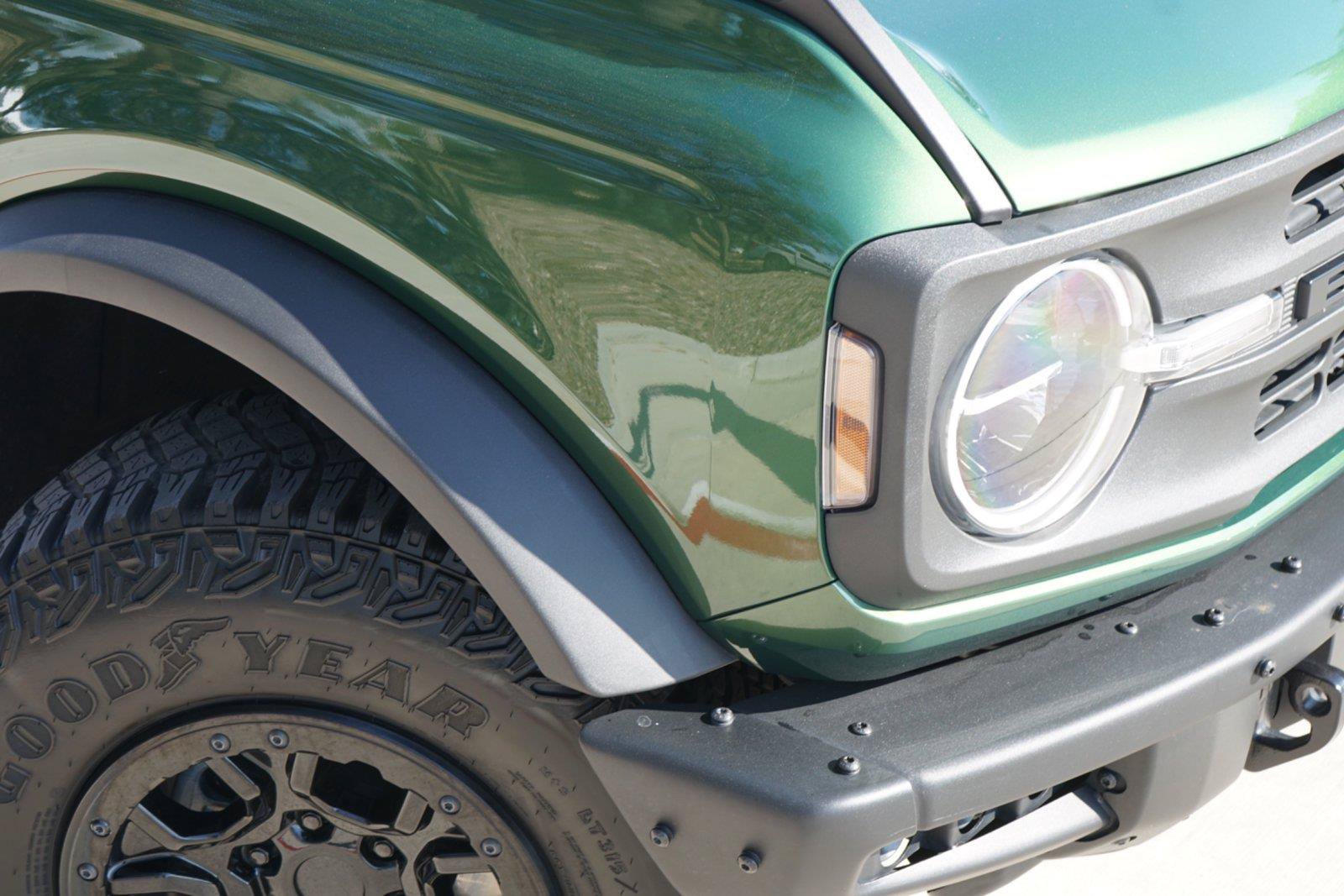 Certified 2024 Ford Bronco Black Diamond w/ Sasquatch Package AWD/4WD image 3