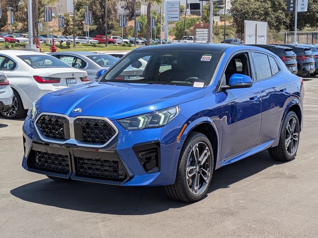 New 2026 BMW X2 xDrive28i w/ Technology Package AWD/4WD image 2