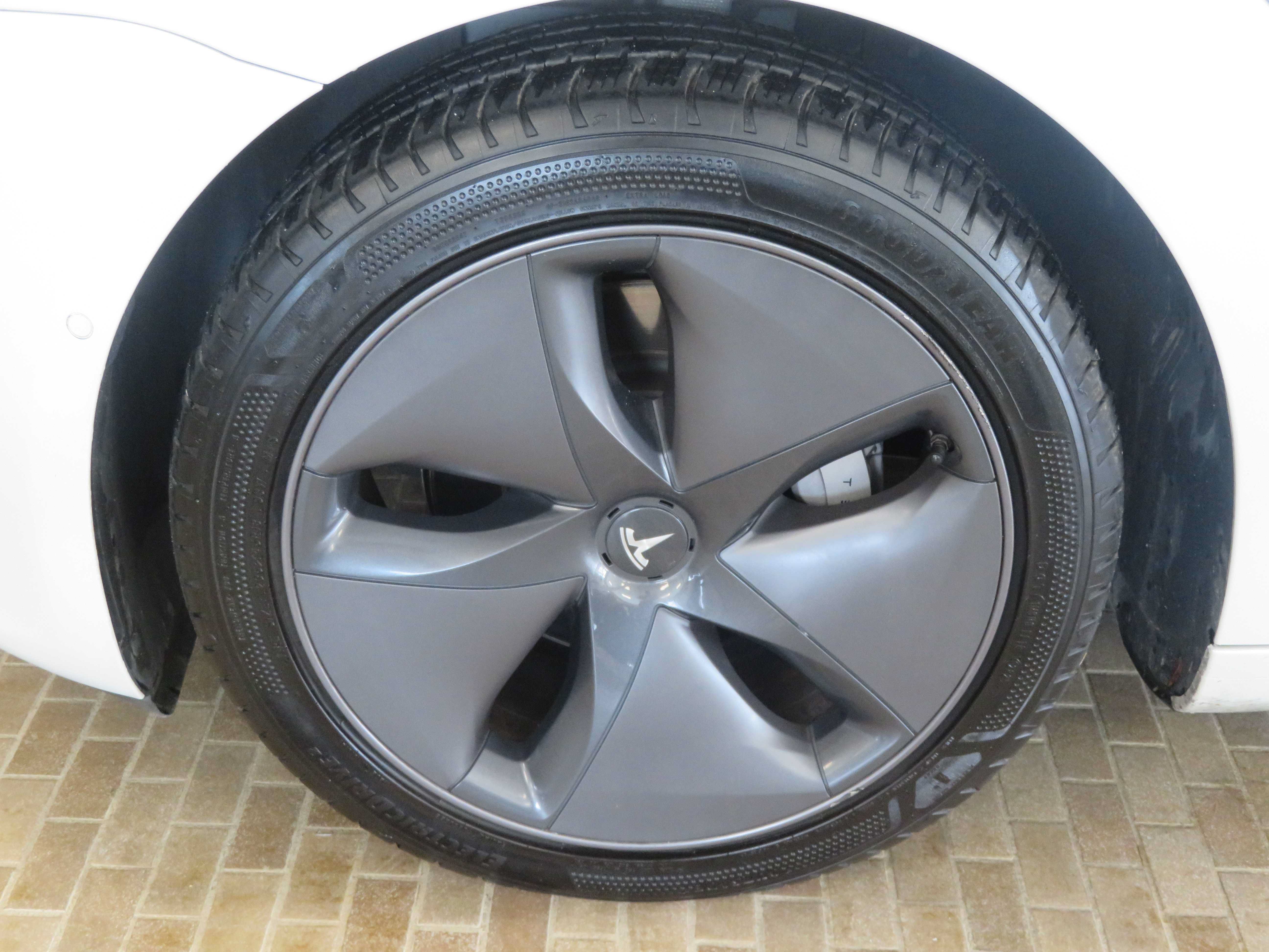 Used 2020 Tesla Model 3 Long Range AWD/4WD image 7