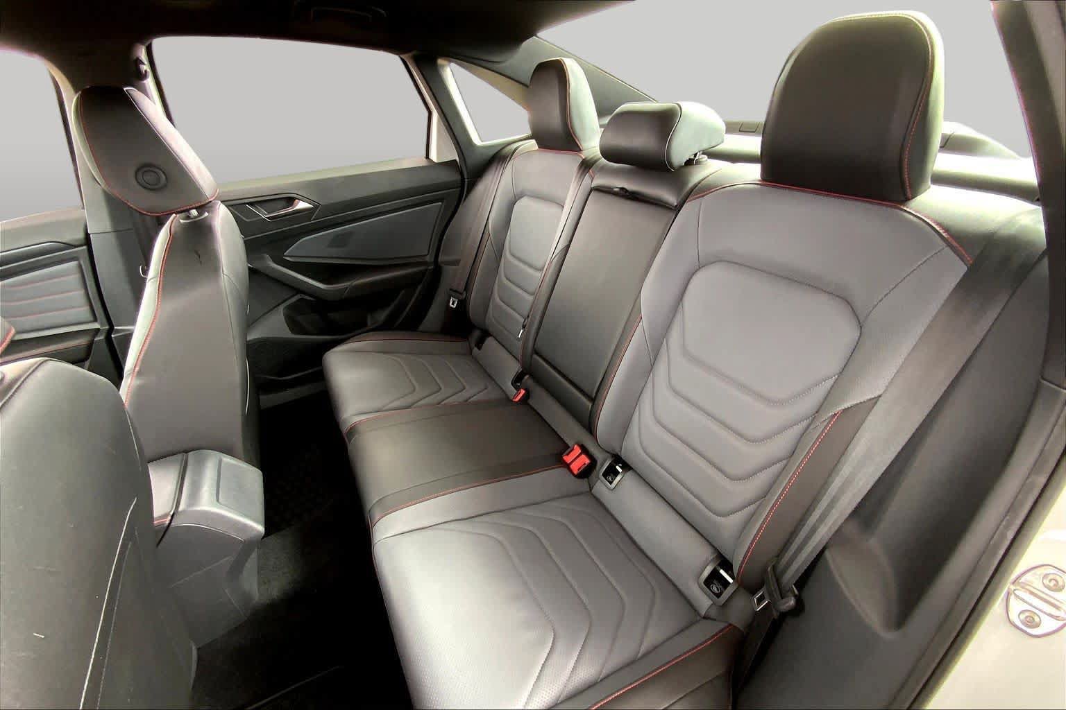 Used 2025 Volkswagen Jetta GLI Autobahn FWD image 20