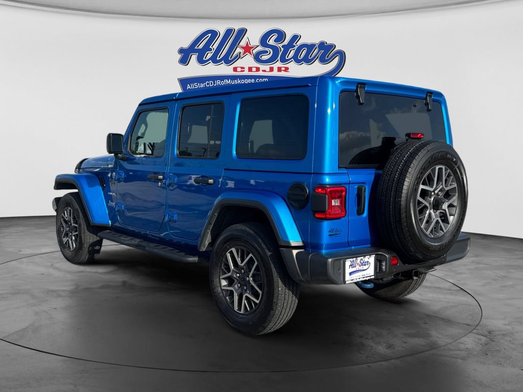 Used 2024 Jeep Wrangler Unlimited Sahara w/ Technology Group AWD/4WD image 5