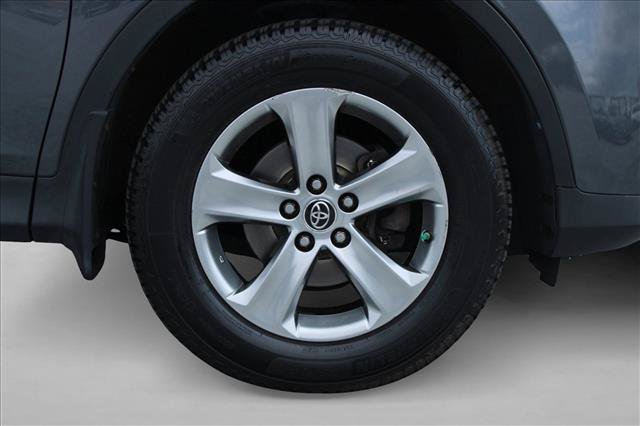 Used 2015 Toyota RAV4 XLE AWD/4WD image 16