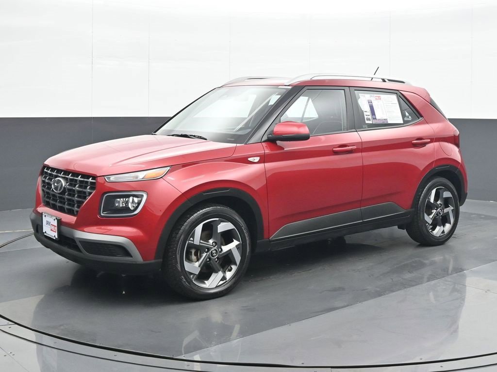 Used 2023 Hyundai Venue Limited image 2