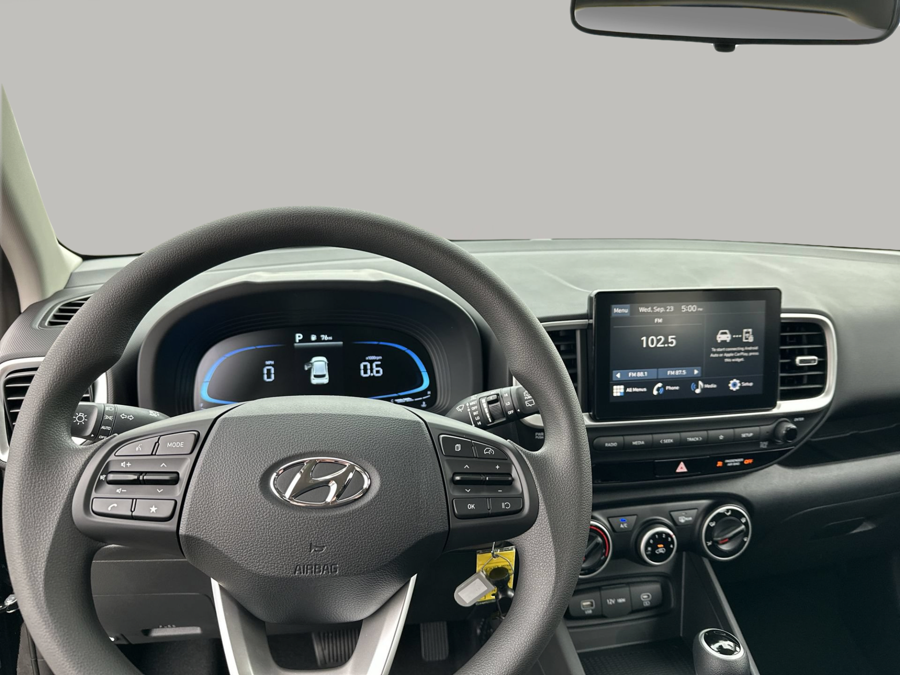 New 2026 Hyundai Venue SE FWD image 24
