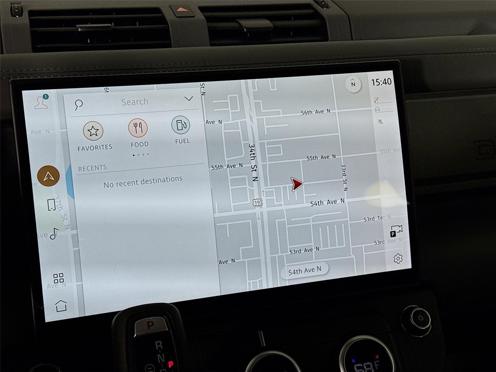 Used 2026 Land Rover Defender 110 X-Dynamic SE AWD/4WD image 16