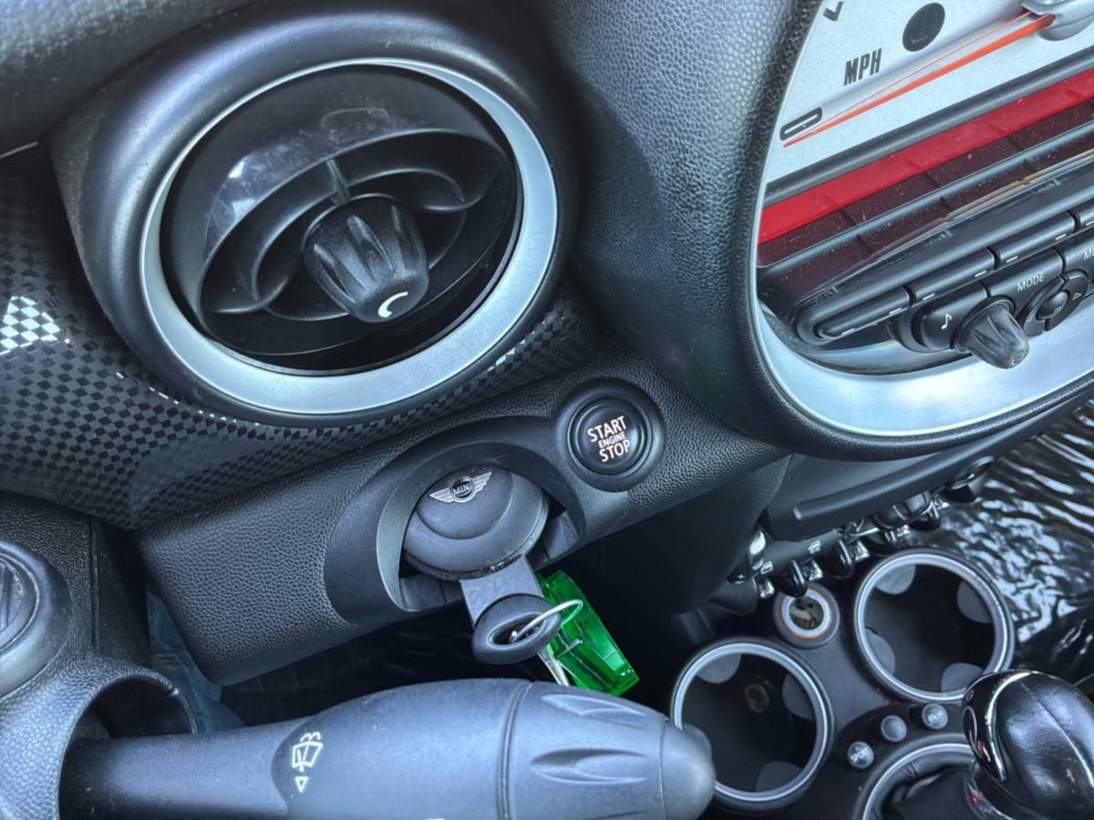 Used 2012 MINI Cooper S w/ Sport Pkg FWD image 17