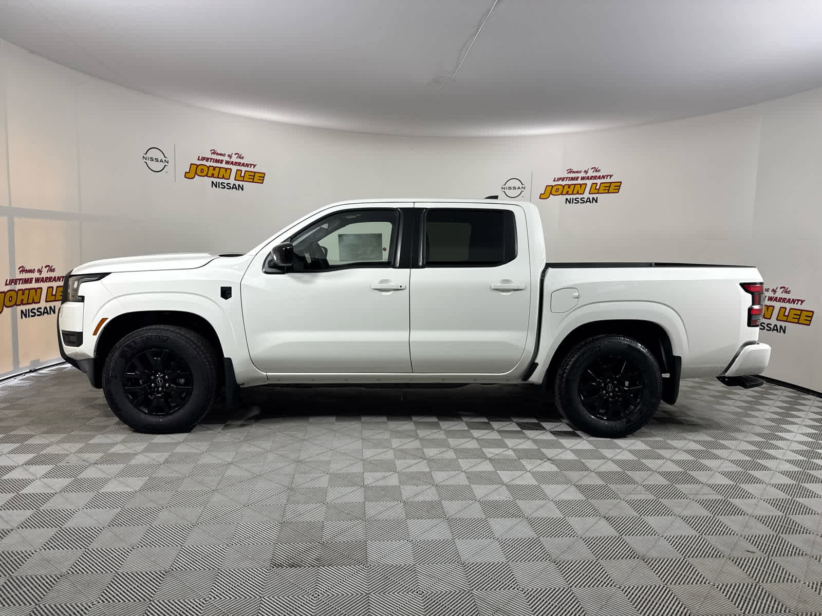 New 2026 Nissan Frontier SV image 2