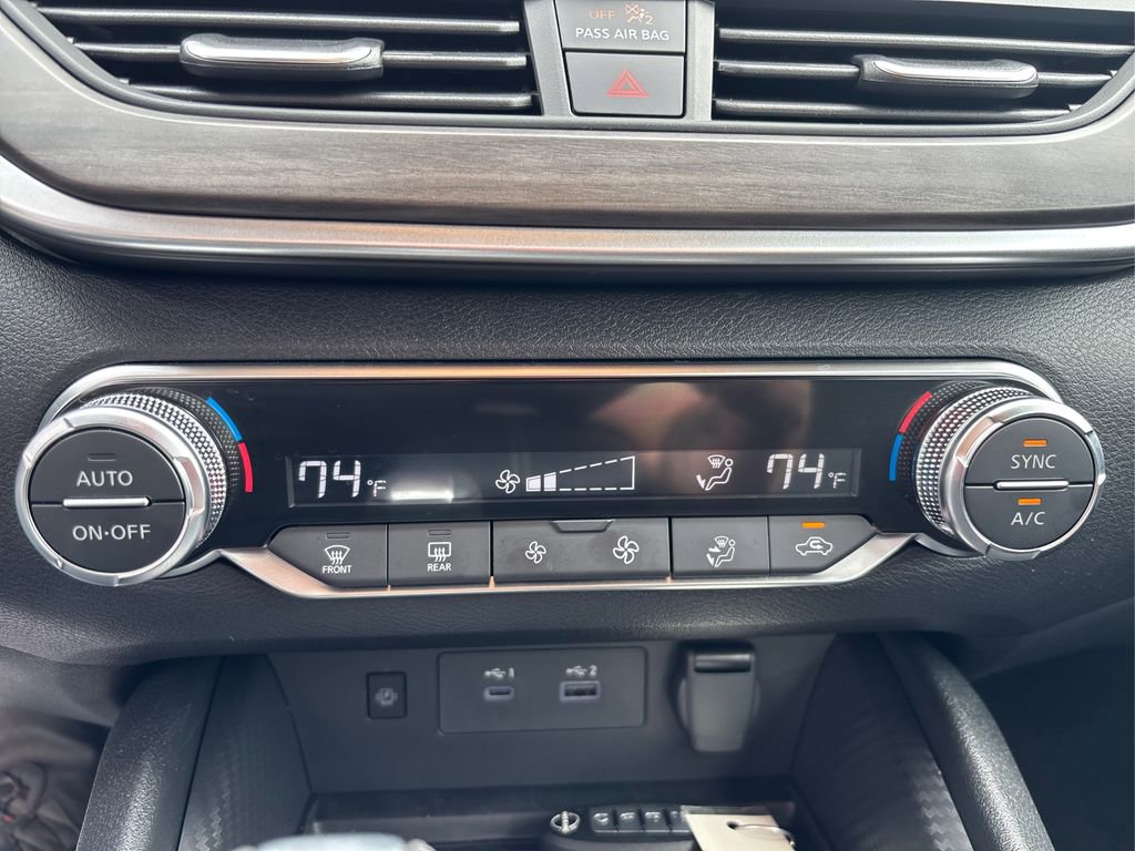 Used 2025 Nissan Altima 2.5 SV w/ SV Special Edition Package image 31