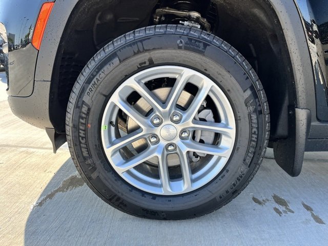 New 2025 Jeep Grand Cherokee Laredo X w/ Luxury Tech Group I image 7