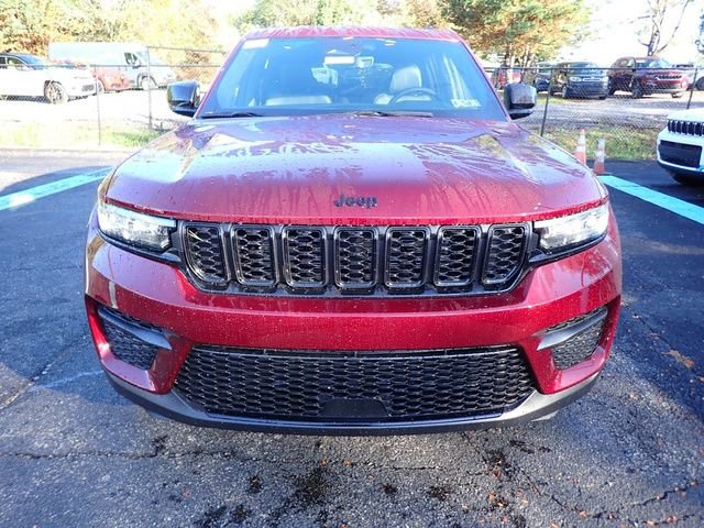 New 2025 Jeep Grand Cherokee 4WD image 10