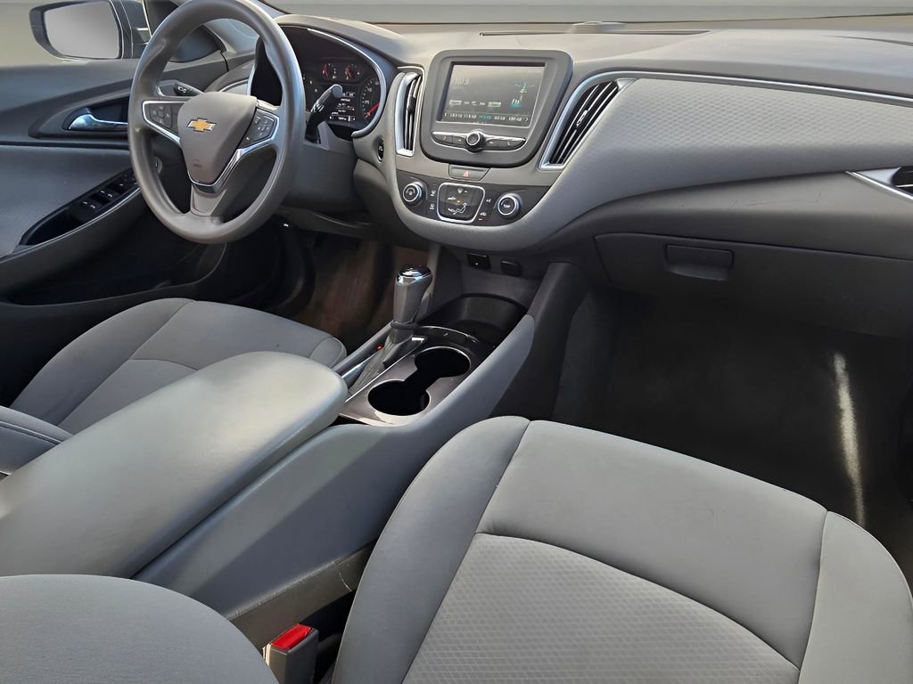 Used 2018 Chevrolet Malibu LS image 26