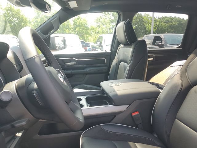 New 2026 RAM 1500 Laramie w/ Night Edition AWD/4WD image 17