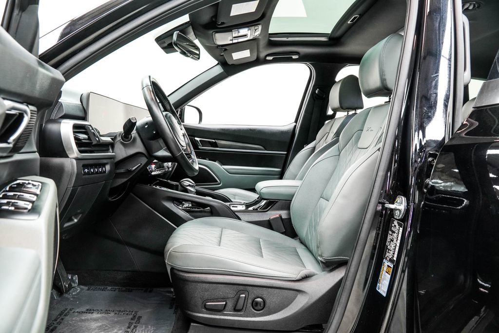 Used 2023 Kia Telluride EX X-Line image 16