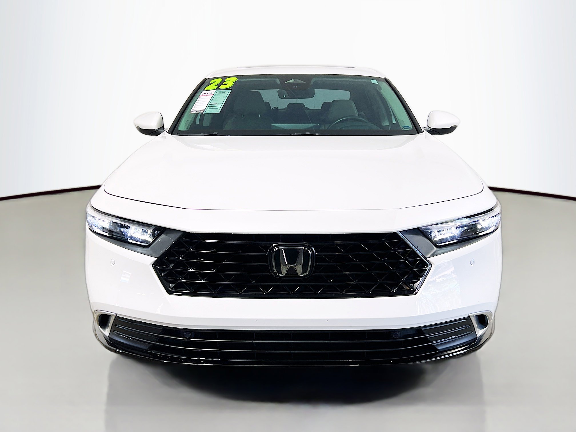 Used 2023 Honda Accord Touring image 11