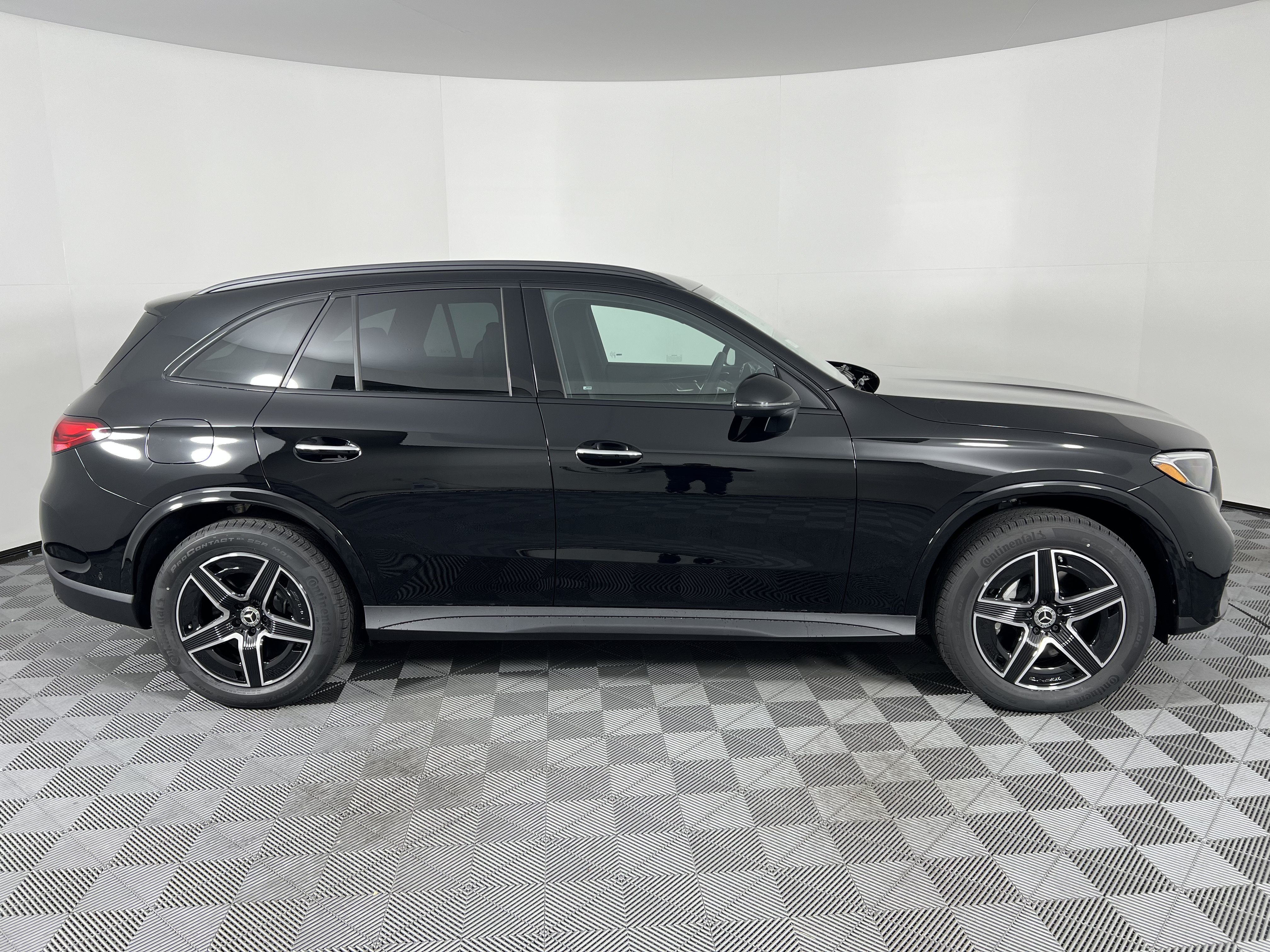 New 2026 Mercedes-Benz GLC 350e 4MATIC image 14