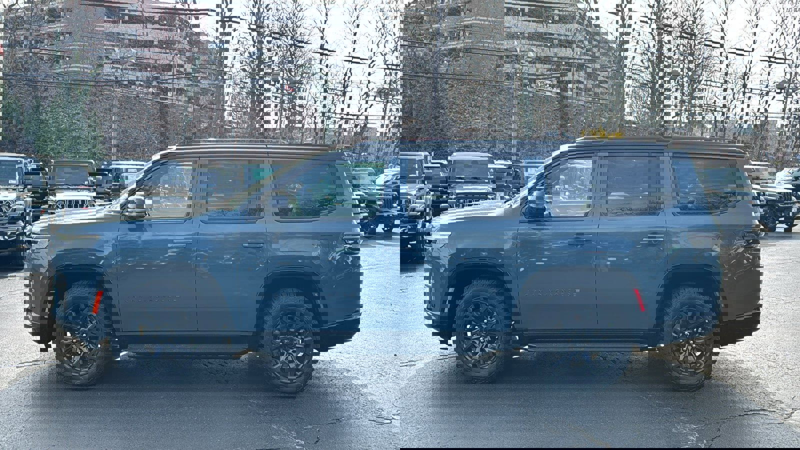 New 2026 Jeep Grand Wagoneer 4WD image 10