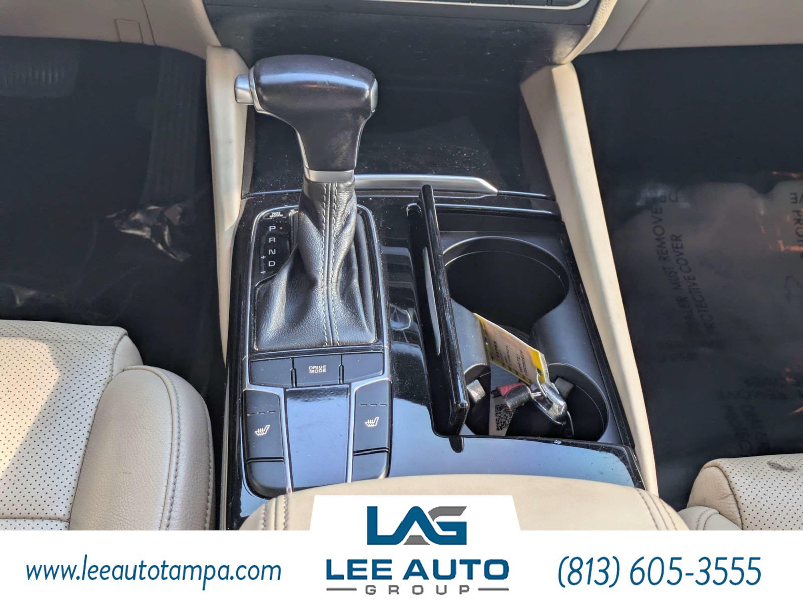Used 2017 Kia Cadenza Premium w/ Luxury Package FWD image 17