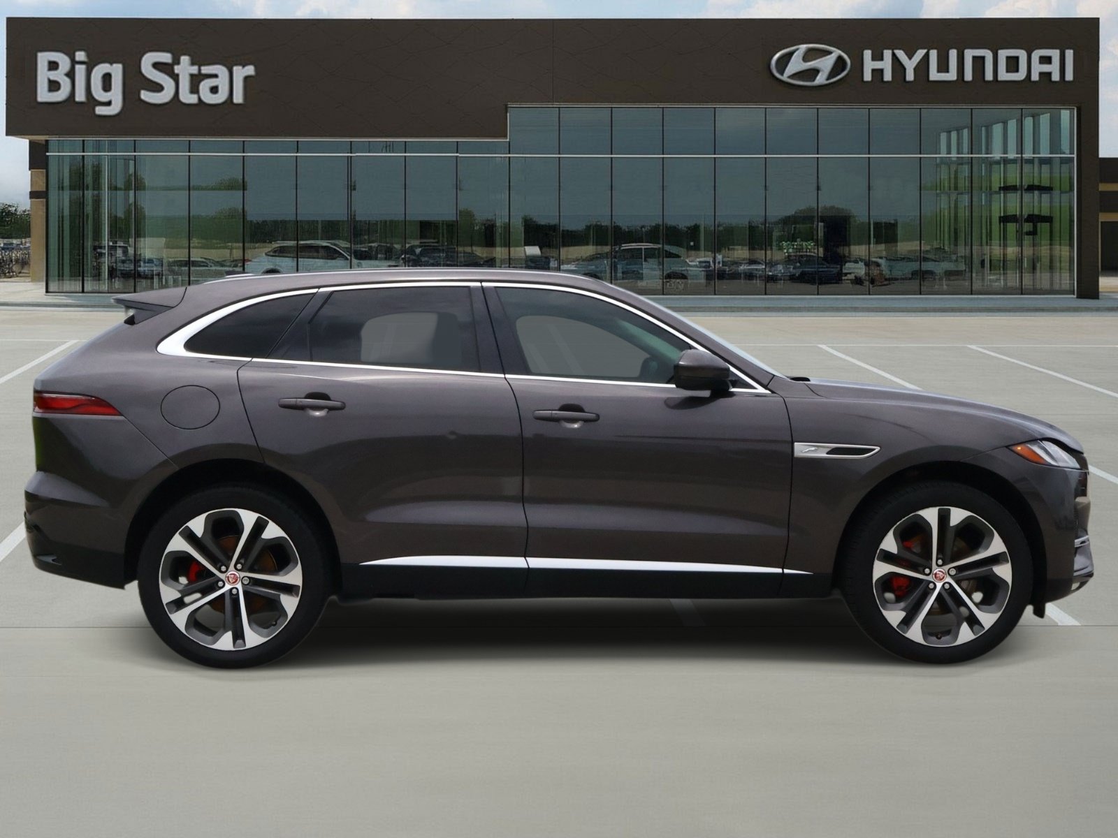 Used 2023 Jaguar F-PACE S AWD/4WD image 5