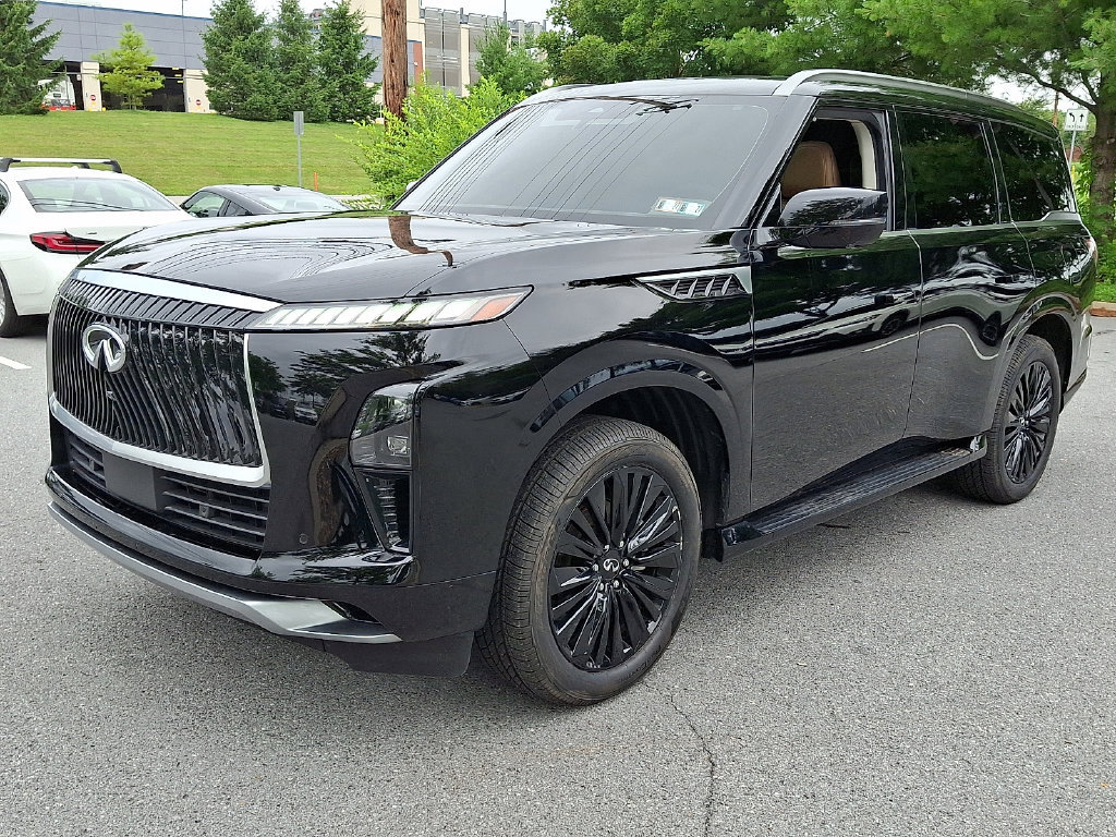 Used 2025 INFINITI QX80 Luxe AWD/4WD image 3