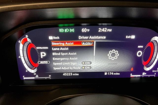 Used 2023 Nissan Rogue Platinum w/ Platinum Premium Package AWD/4WD image 39