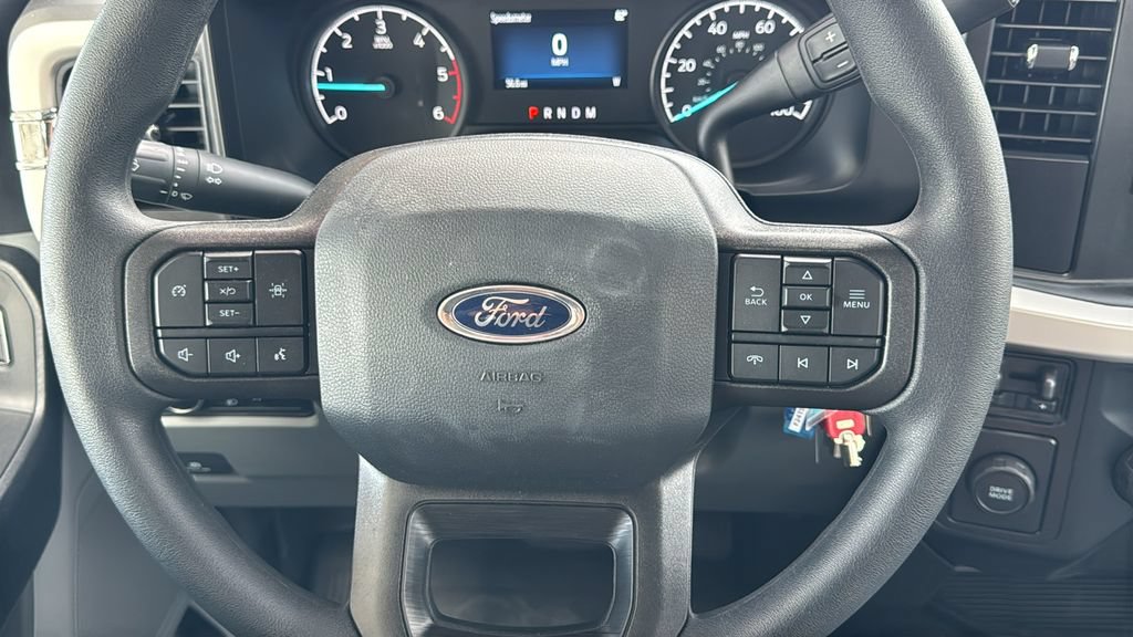 New 2024 Ford F450 XL w/ XL Chrome Package RWD image 9