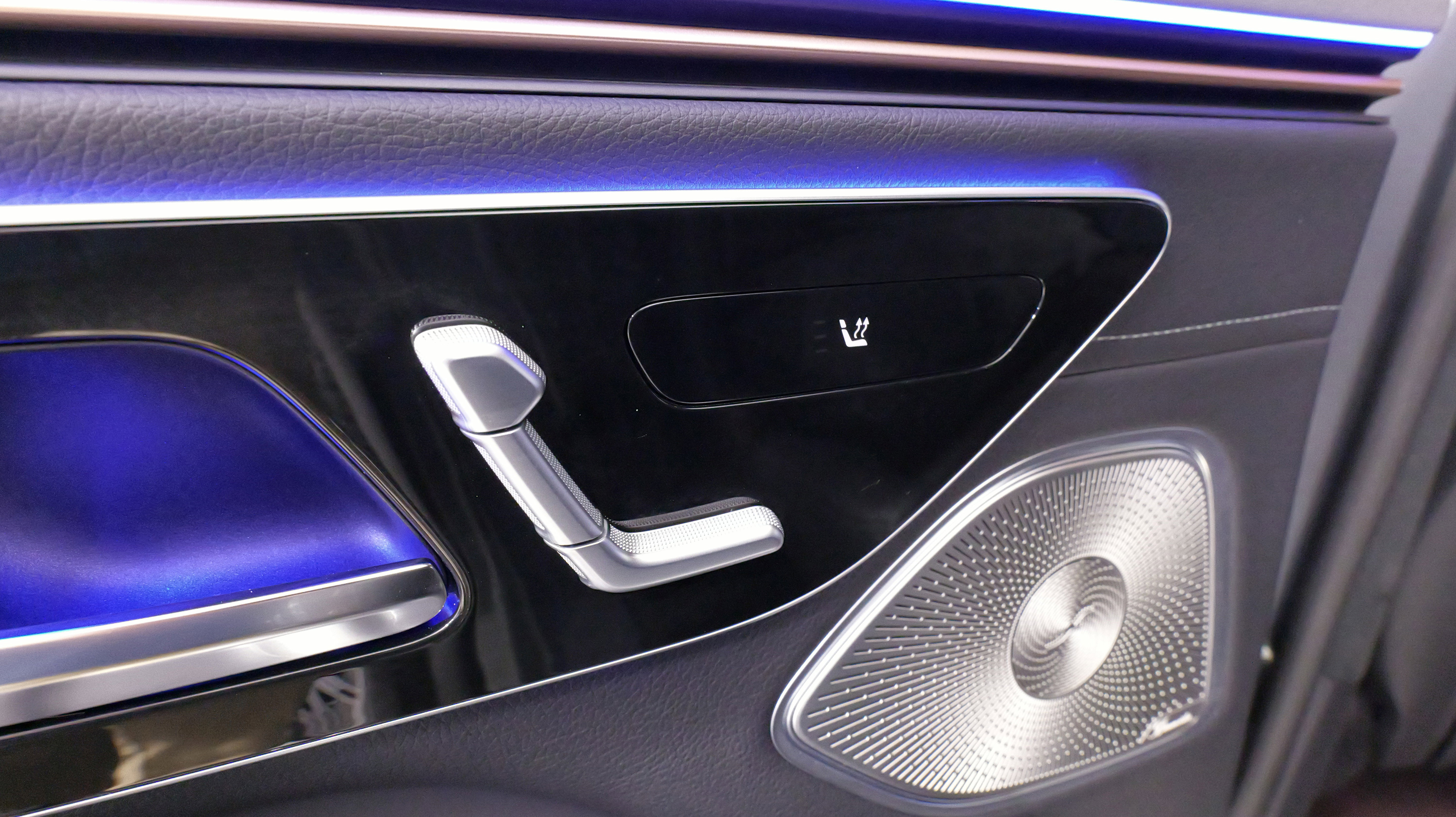 Used 2024 Mercedes-Benz EQS 450+ 4MATIC SUV image 38