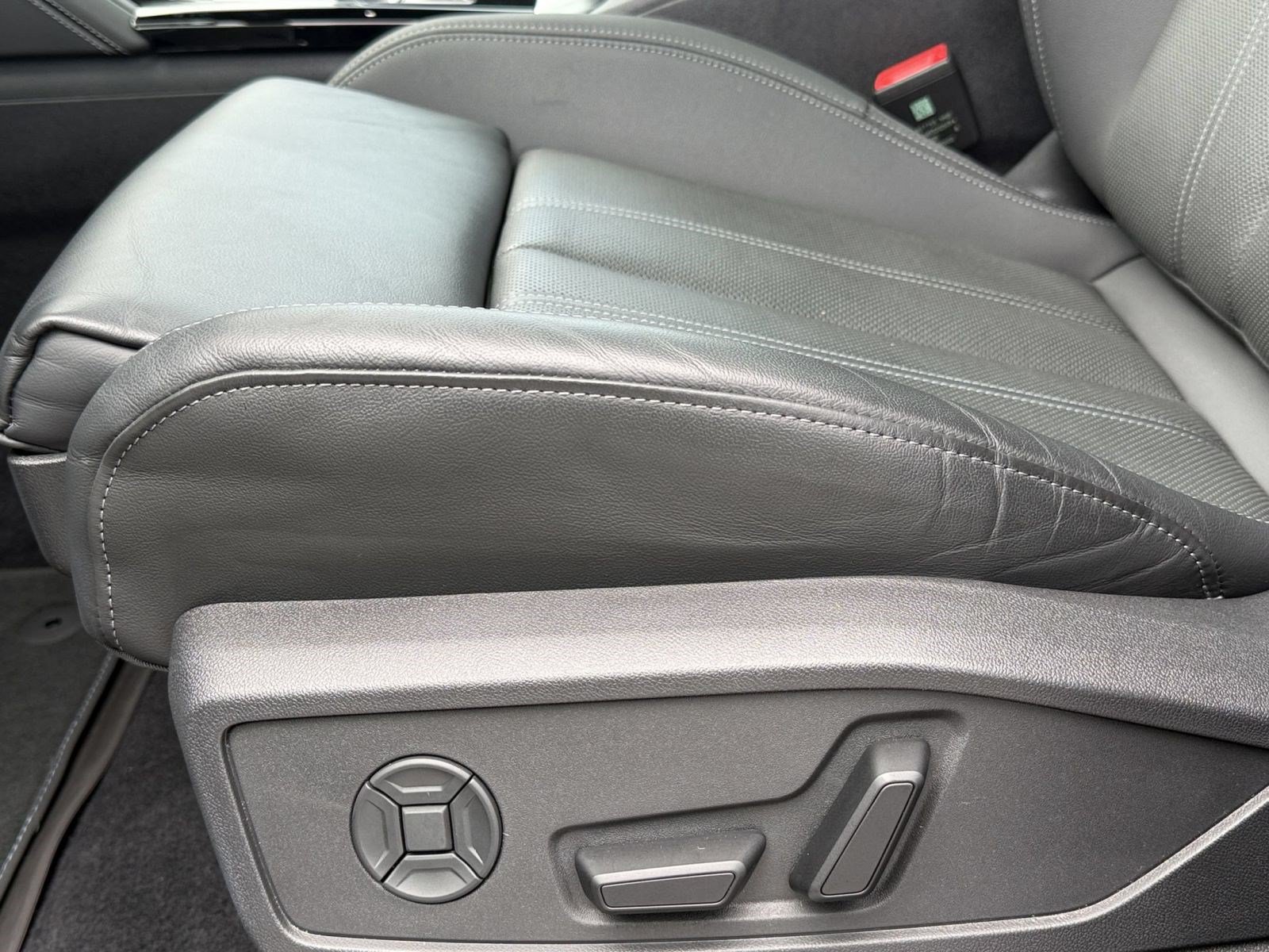 Certified 2025 Audi Q5 Premium w/ Premium Plus AWD/4WD image 14