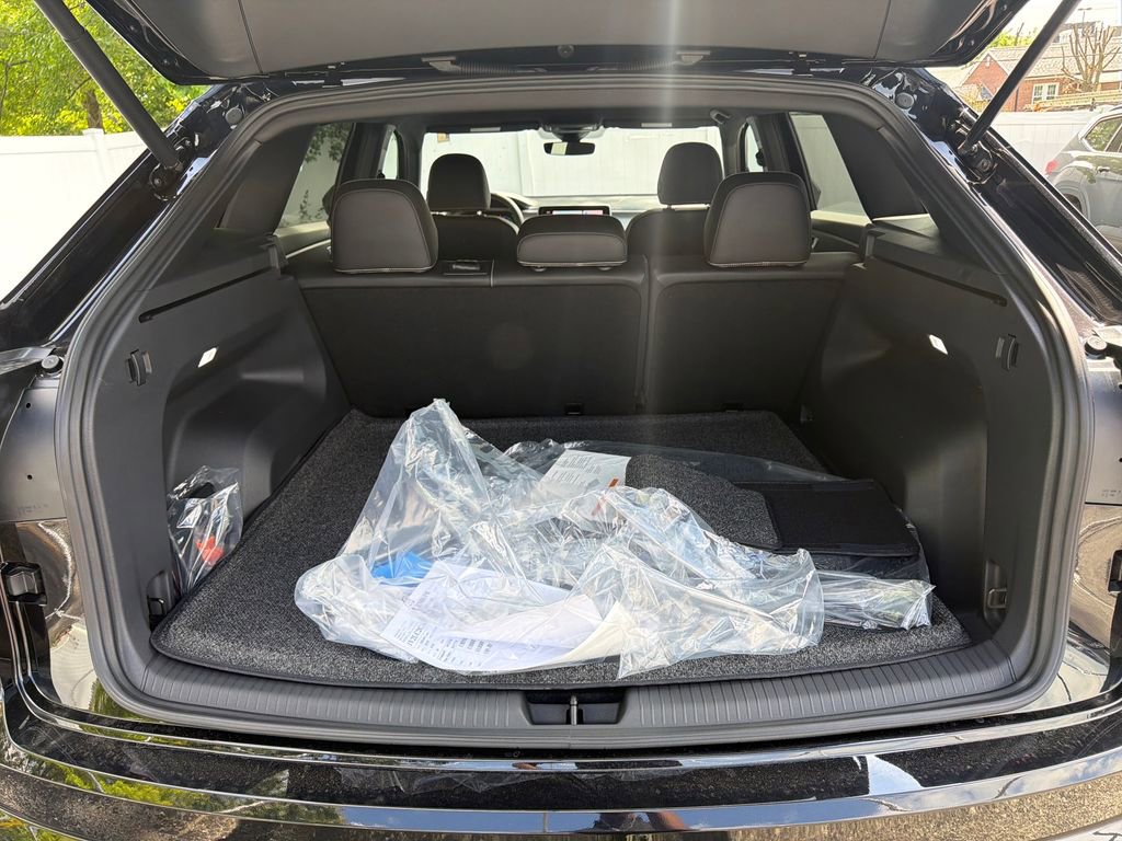 New 2026 Volkswagen Atlas Cross Sport SE AWD/4WD image 25