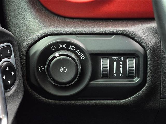 Used 2020 Jeep Wrangler Rubicon AWD/4WD image 17
