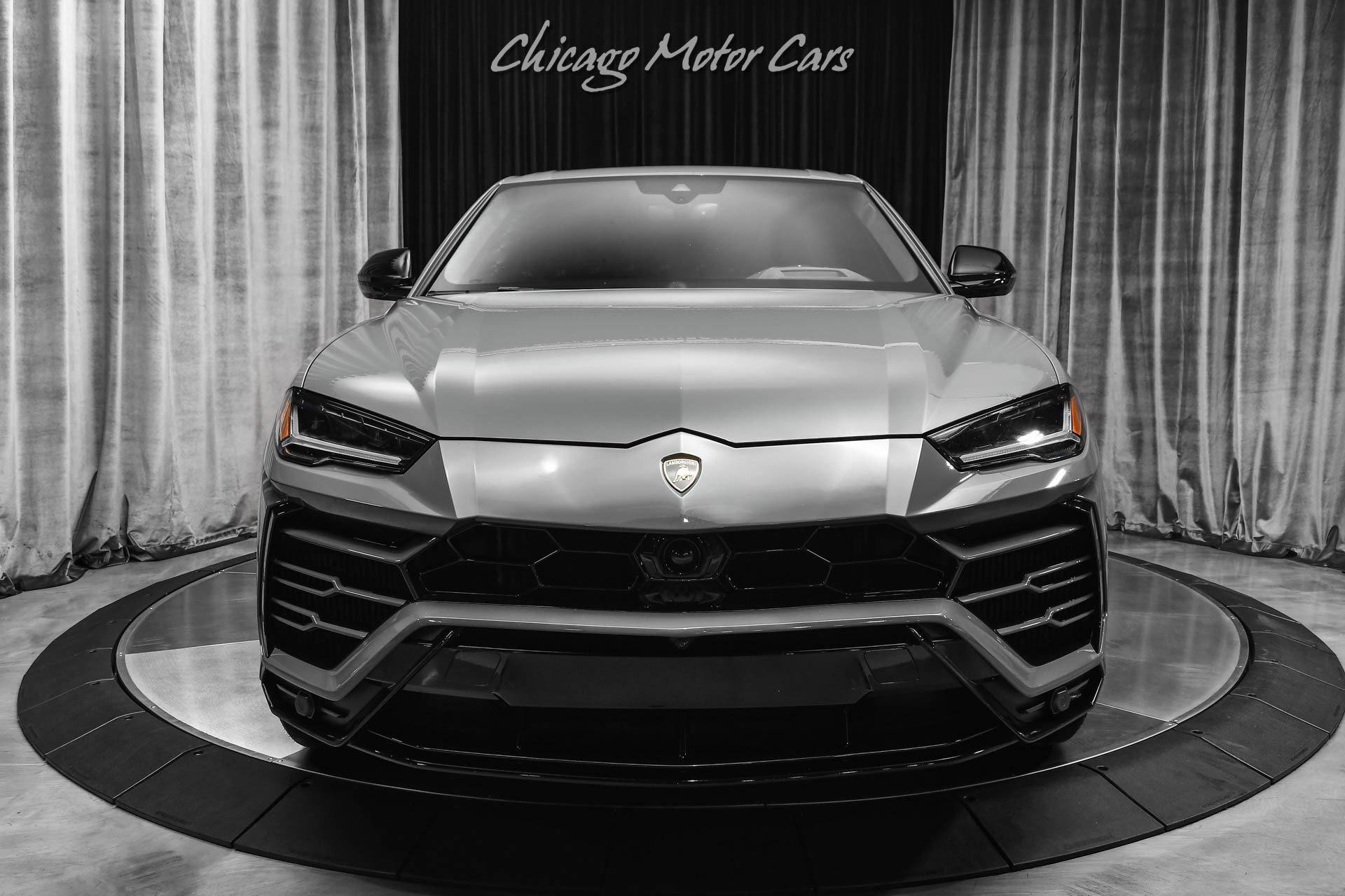 Used 2021 Lamborghini Urus AWD/4WD image 7