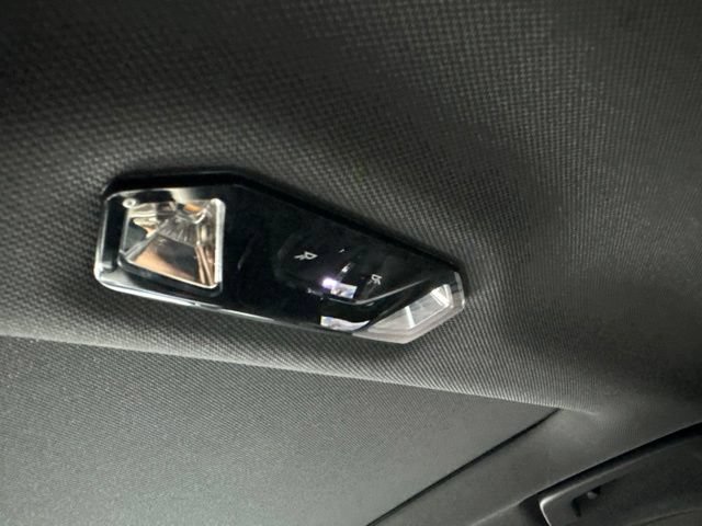 Used 2025 BMW 740i xDrive AWD/4WD image 85