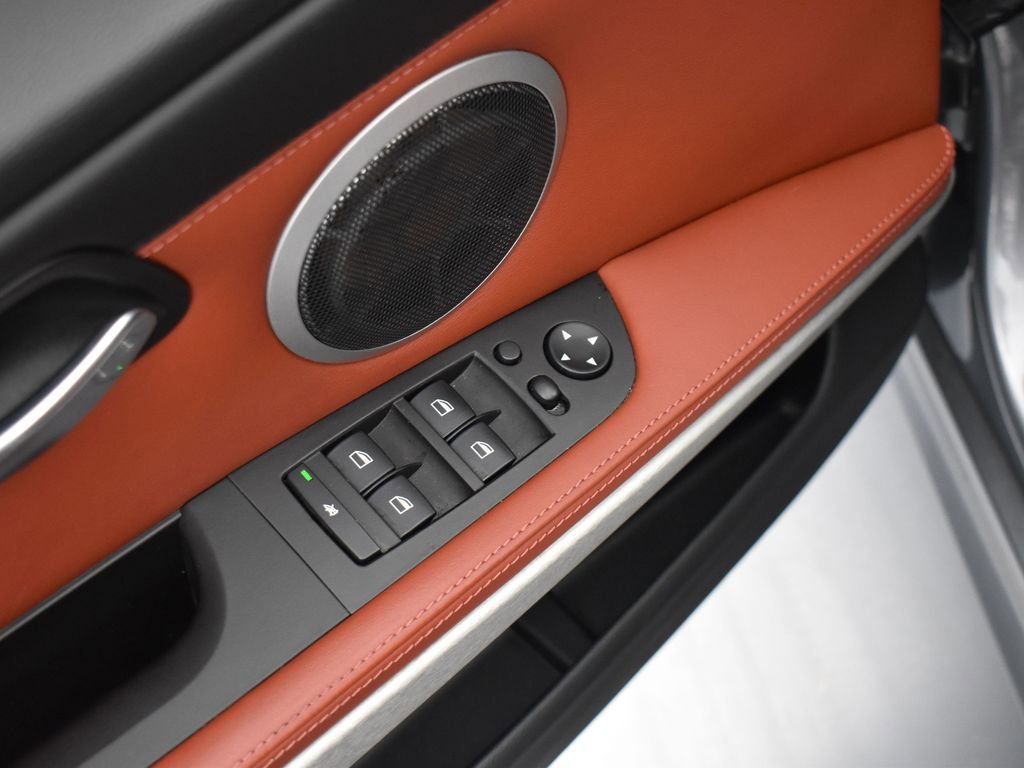 Used 2011 BMW M3 Sedan image 9