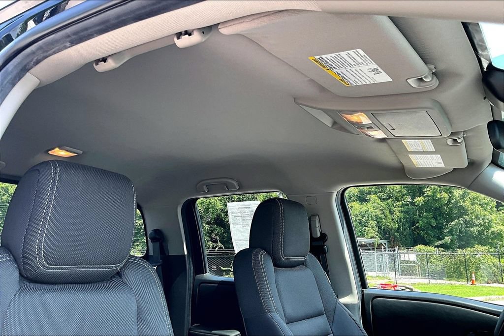 Used 2022 Nissan Frontier SV RWD image 24