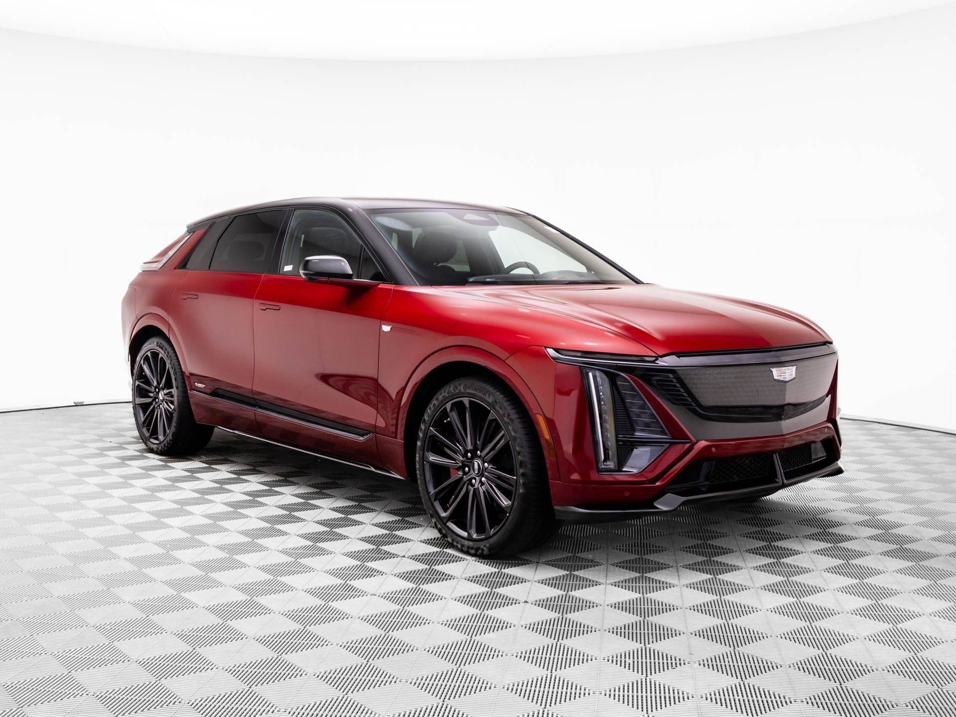 New 2026 Cadillac Lyriq V w/ LPO, Floor Liner Package AWD/4WD image 7
