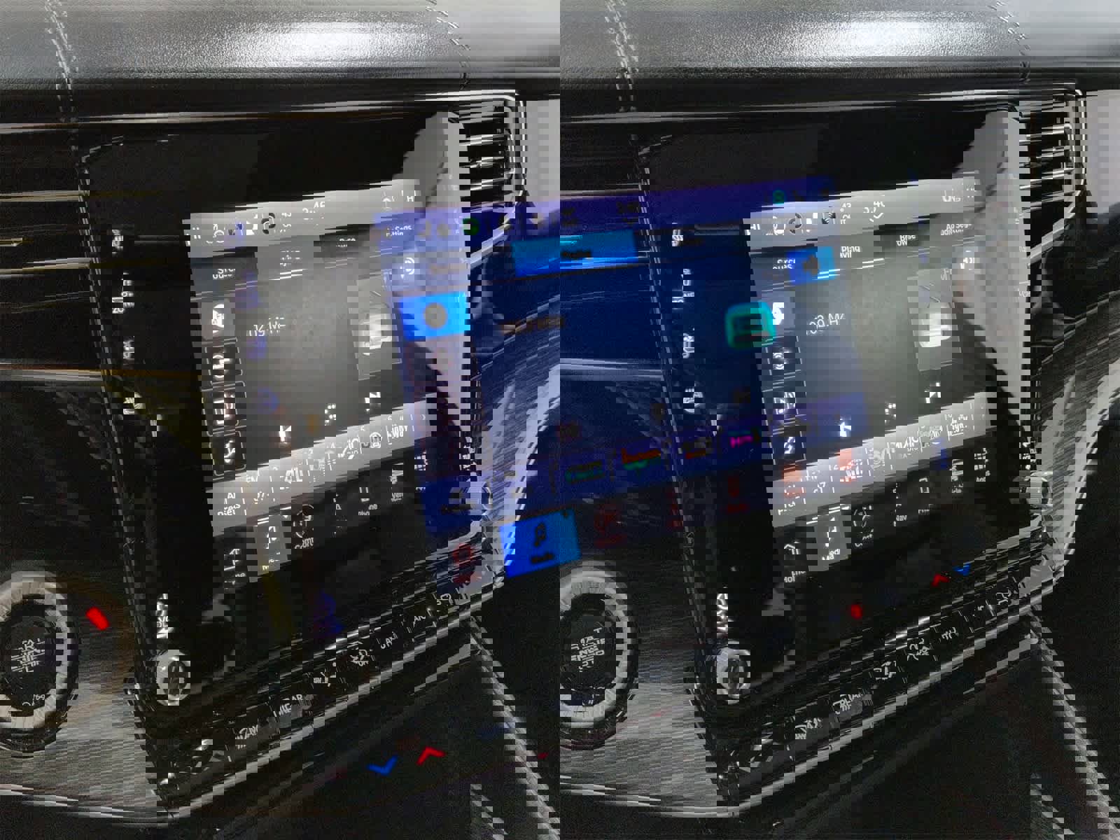 Used 2022 Jeep Wagoneer Series III w/ Premium Group I image 30