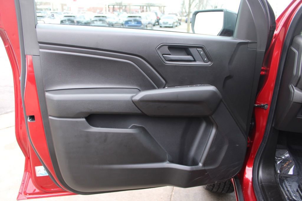 Used 2025 Chevrolet Colorado Trail Boss image 17