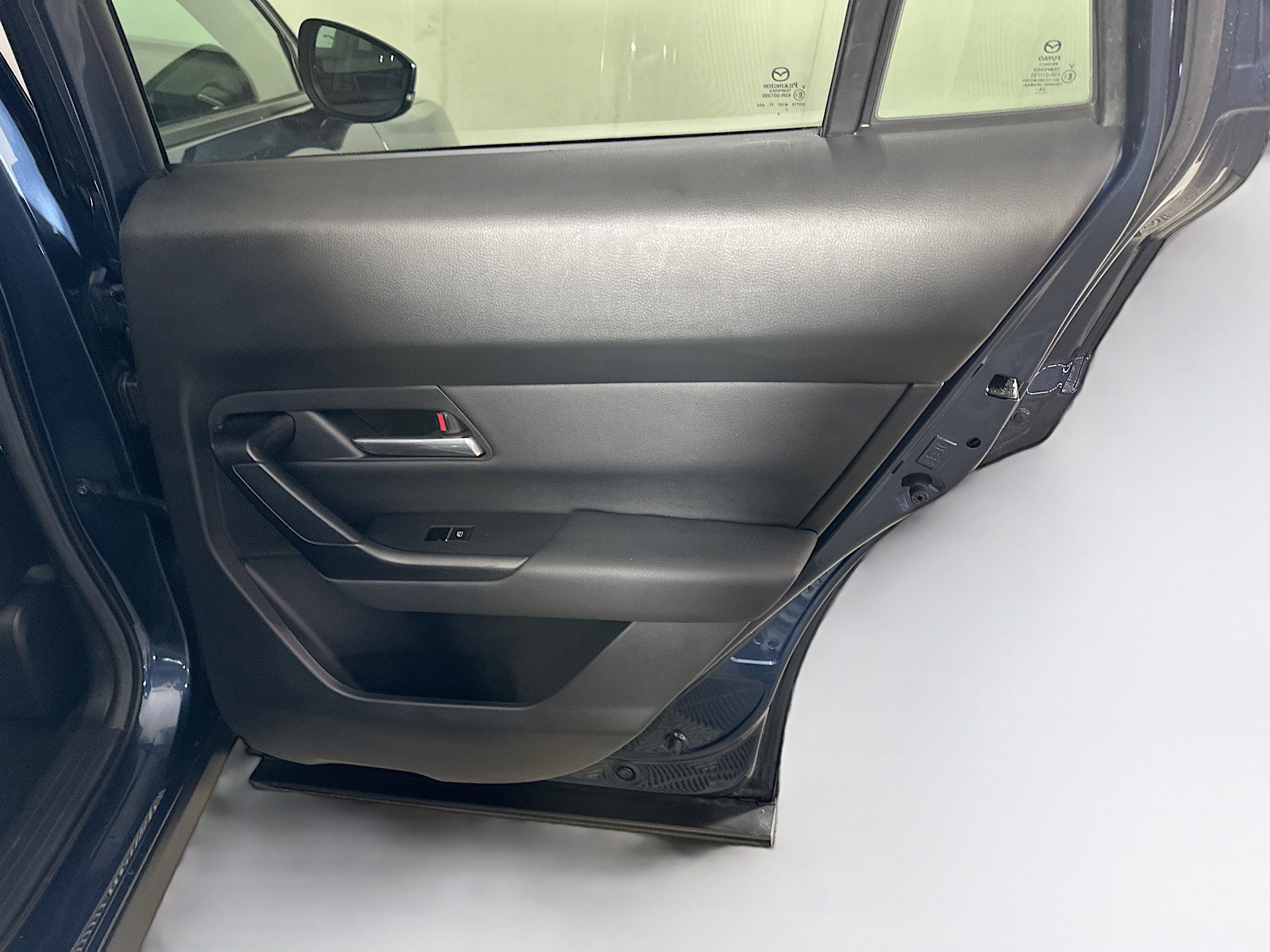 Used 2025 MAZDA CX-50 2.5 Hybrid w/ Premium Plus Pkg image 32